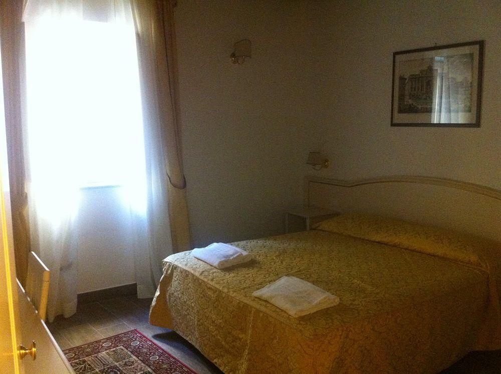 Best Suites Pantheon Rome Exterior photo