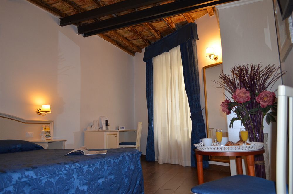 Best Suites Pantheon Rome Exterior photo
