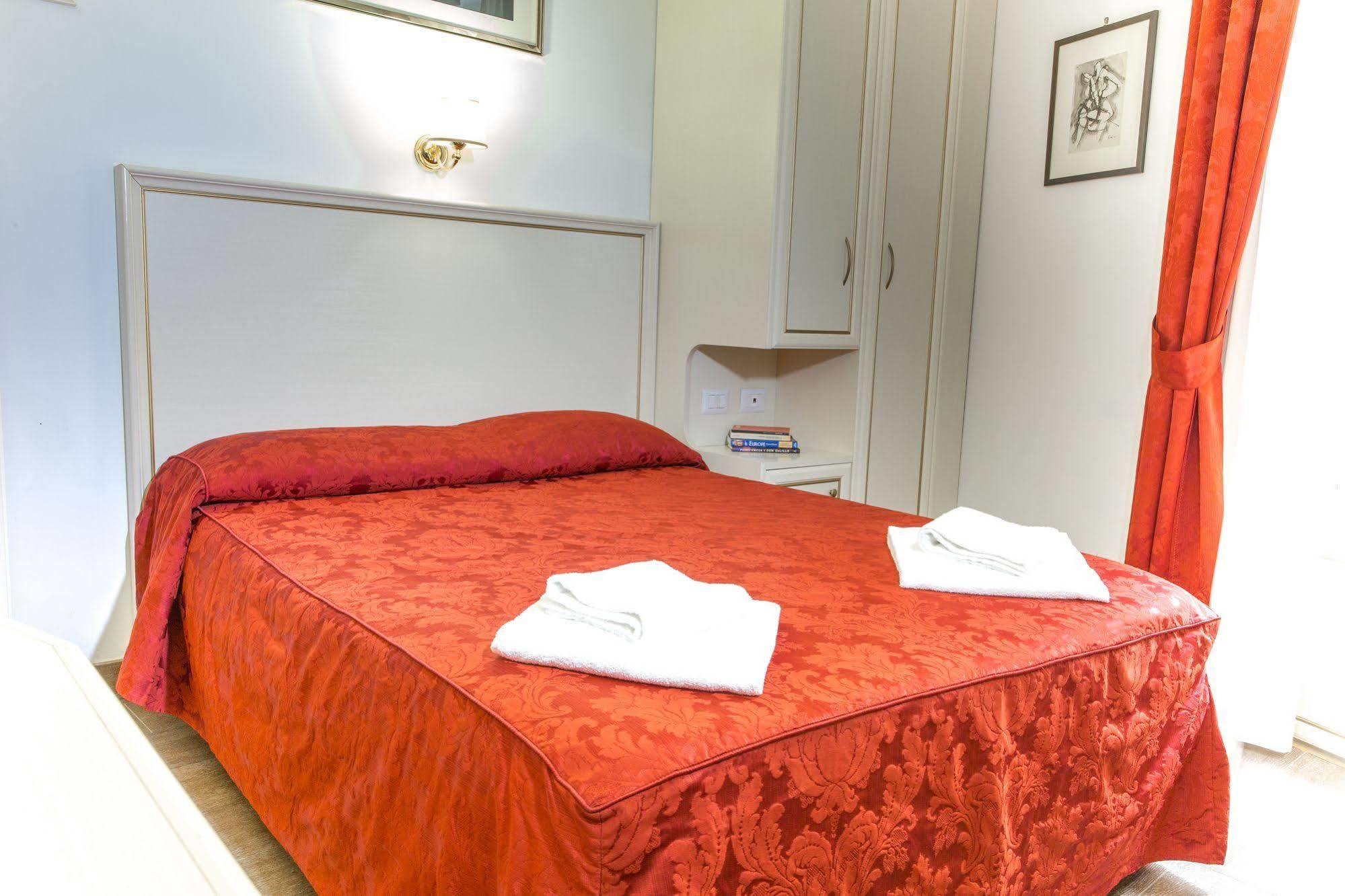 Best Suites Pantheon Rome Exterior photo